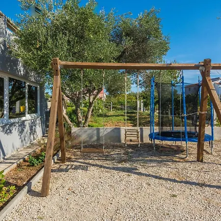 Apartmán Beach Front Apartment In Vir With Wifi